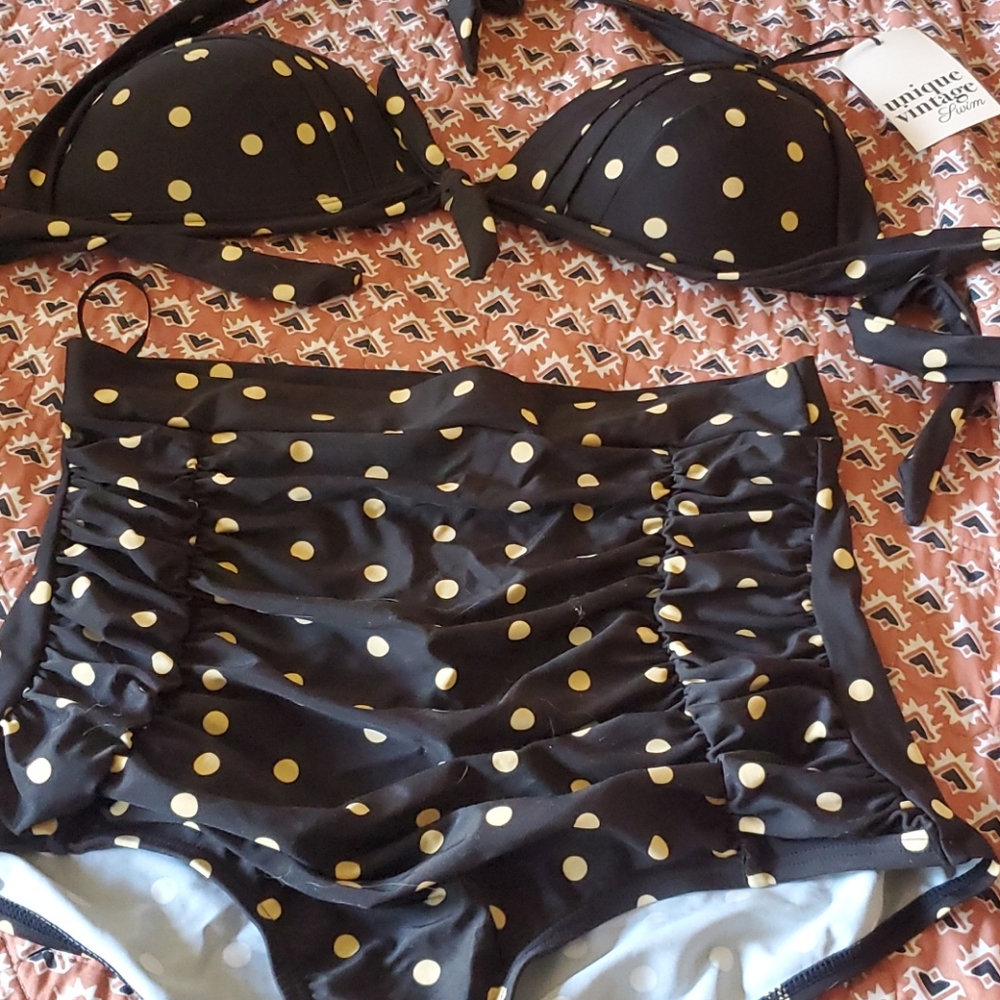 New with tags unique vintage XL two piece swim